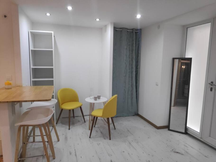 Appartement Independant Dans Maison De Village *